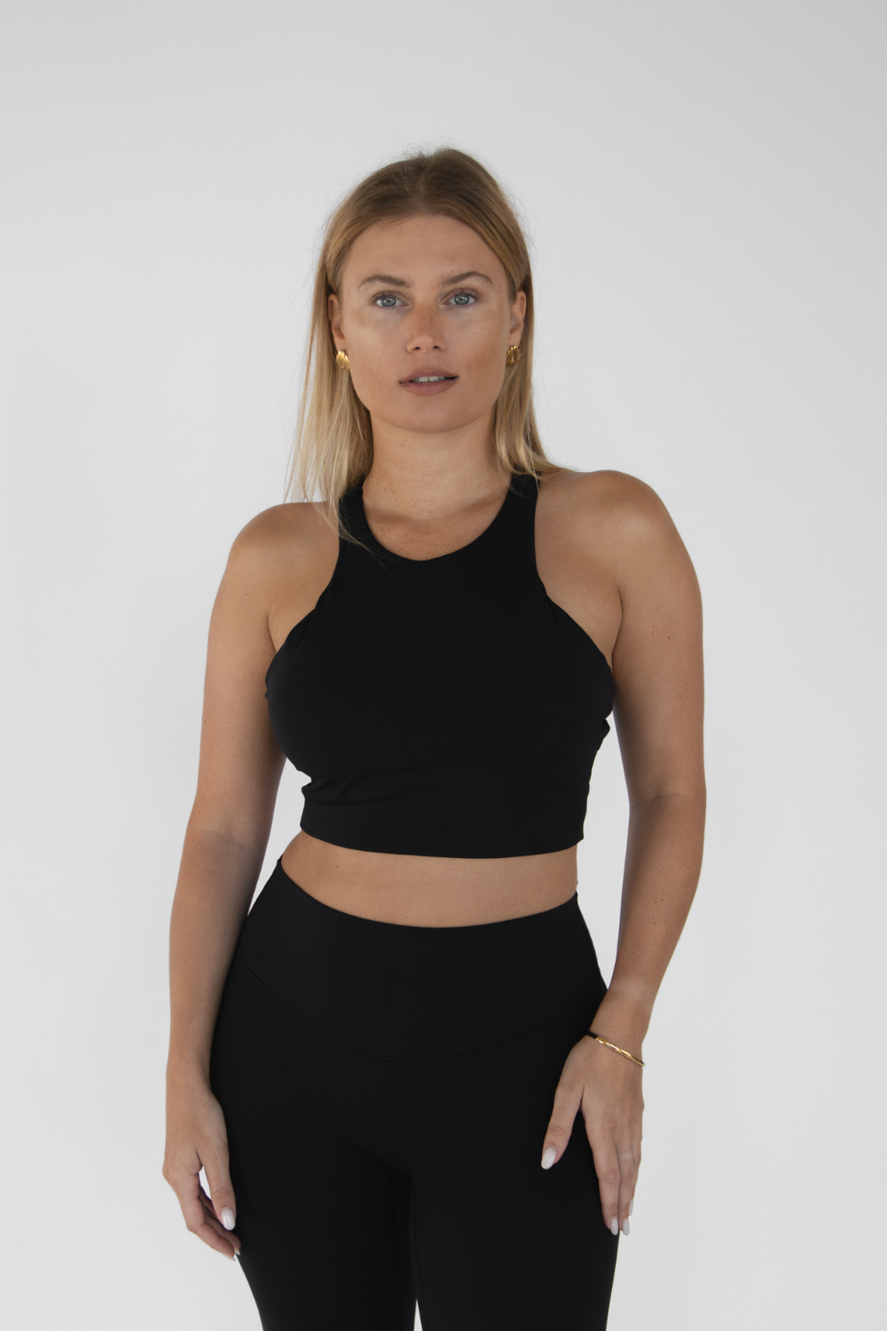 Form top | Black